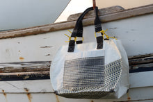 Carica l'immagine nel visualizzatore di Gallery, le malins - No 22