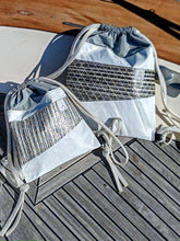 Carica l'immagine nel visualizzatore di Gallery, le malins - No 41