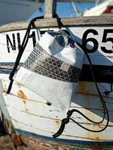 Carica l'immagine nel visualizzatore di Gallery, le malins - No 41