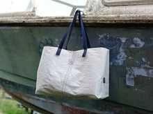 Carica l'immagine nel visualizzatore di Gallery, "Shopper - le malins - No 24"