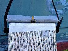 Carica l'immagine nel visualizzatore di Gallery, "Flat Bag - le malins - No 71"