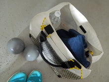 Carica l'immagine nel visualizzatore di Gallery, le malins - No 22